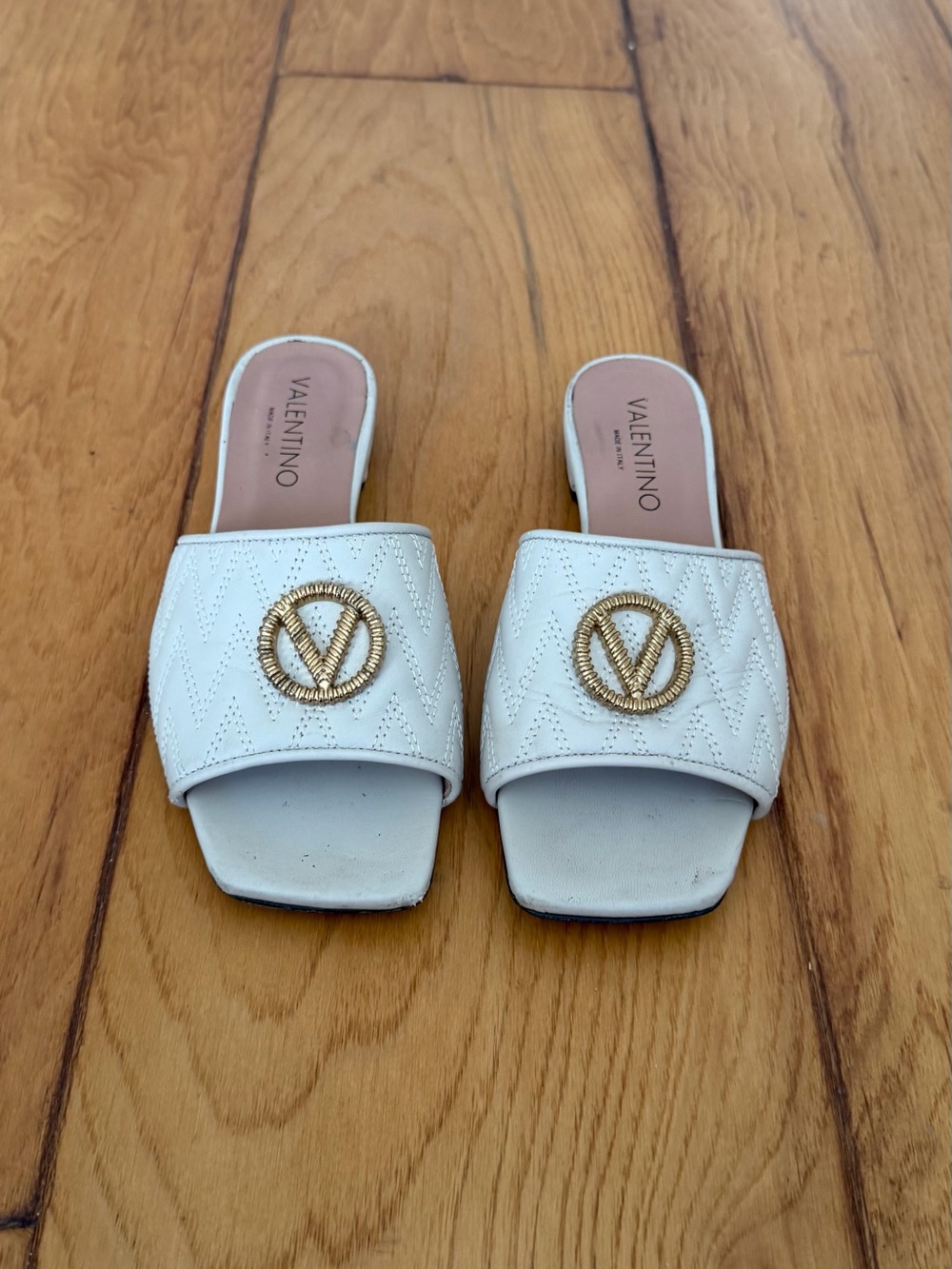 Mario Valentino Afrodite Quilted Sandals size 8
